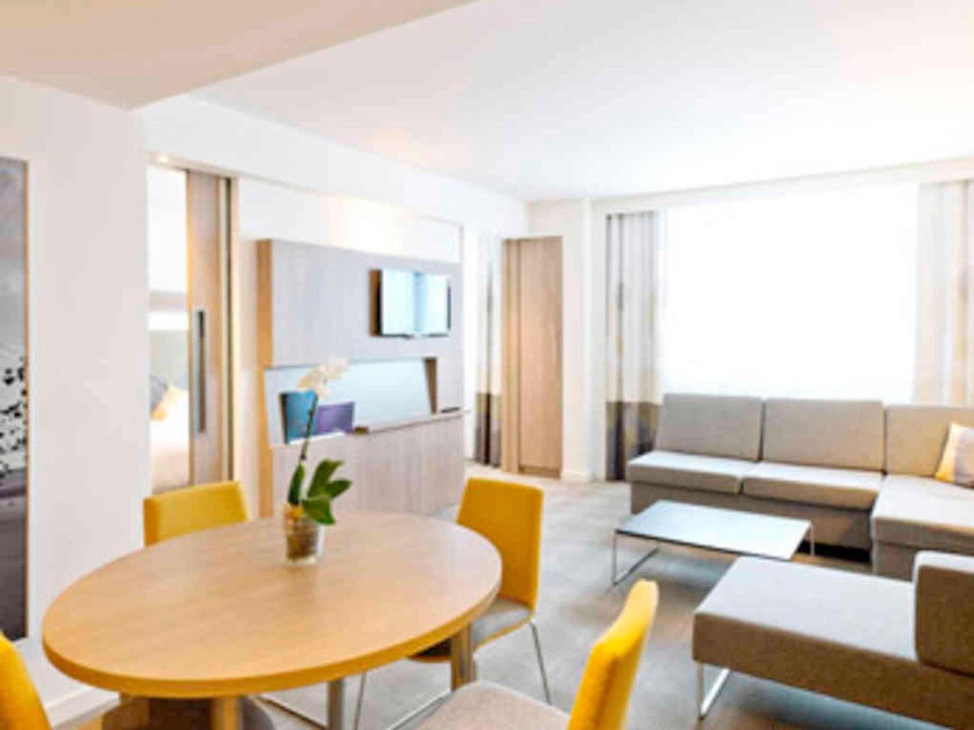 Novotel Lodz Centrum Exterior foto
